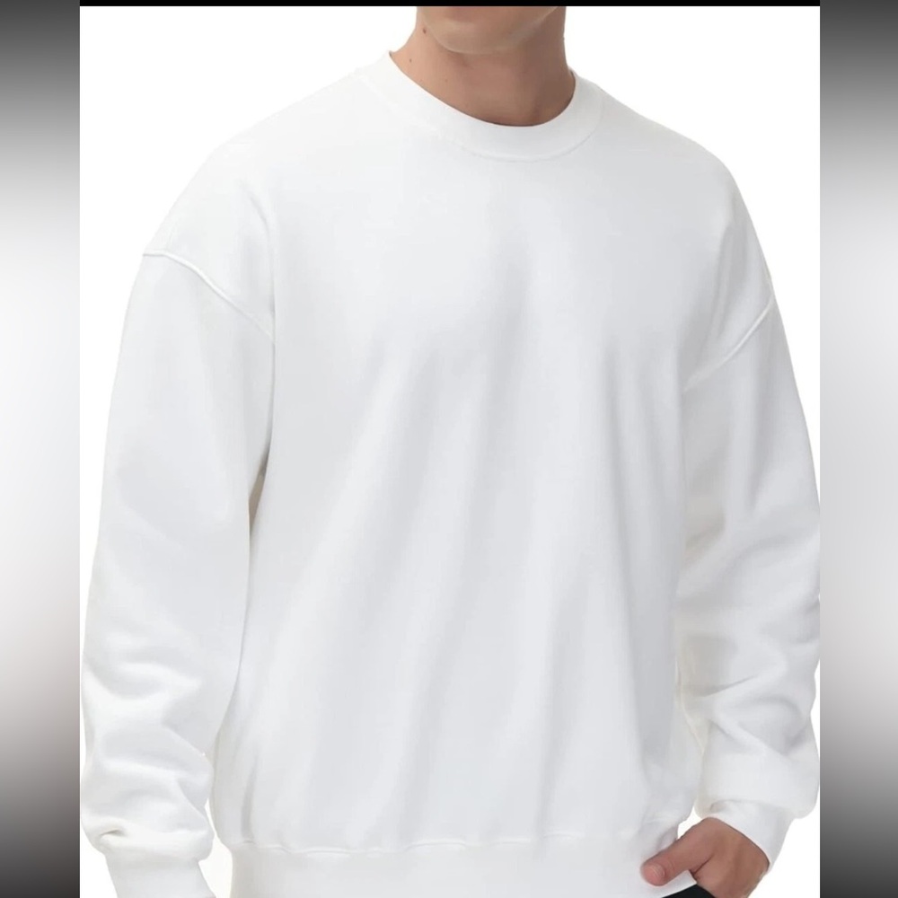 Men's Fleece Crewneck Sweatshirt Thick Loose Fit Soft Basic Pullover Size M & L